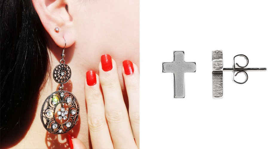 pendientes en la oreja